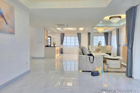 บ้านในพัทยา, ประเทศไทย 4 ห้องนอน № 190915 - รูปถ่าย 20