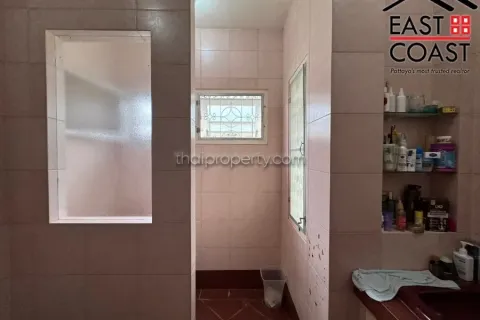 Casa de 4 dormitorios en Pattaya, Tailandia № 213494 - foto 12