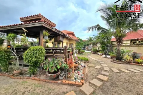 Casa de 2 dormitorios en Pattaya, Tailandia № 213499 - foto 14