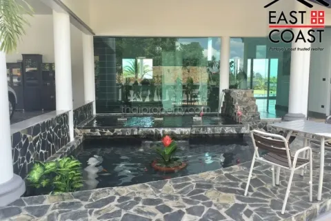 Casa de 4 dormitorios en Pattaya, Tailandia № 213498 - foto 21