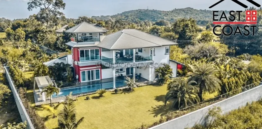 Casa de 4 dormitorios en Pattaya, Tailandia № 213498