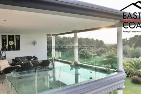 Casa de 4 dormitorios en Pattaya, Tailandia № 213498 - foto 8