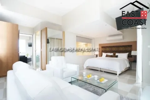 Estudio en el condominio en Pattaya, Tailandia № 213500 - foto 2