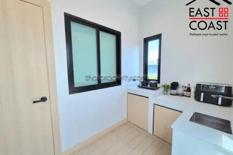 Casa de 3 dormitorios en Pattaya, Tailandia № 213496 - foto 15