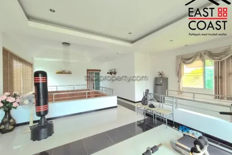Casa de 4 dormitorios en Pattaya, Tailandia № 213497 - foto 19