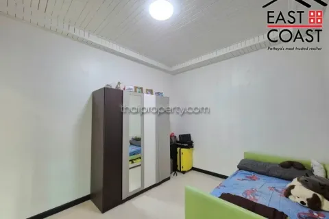 Casa de 4 dormitorios en Pattaya, Tailandia № 213497 - foto 30
