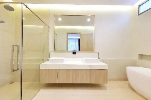 Villa in Phuket, Thailand 6 bedrooms № 136334 - photo 12