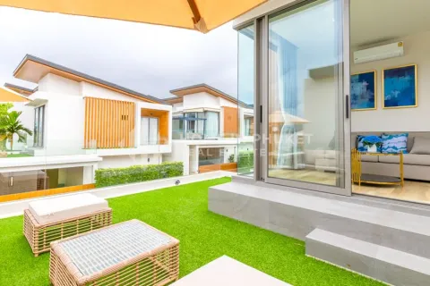 House in Phuket, Thailand 3 bedrooms № 153917 - photo 26