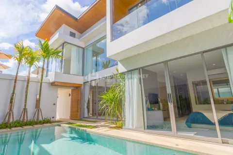 House in Phuket, Thailand 3 bedrooms № 153916 - photo 1