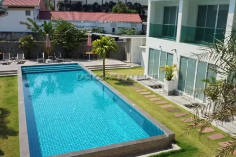 Local comercial 3400 m2 en Pattaya, Tailandia № 213132 - foto 9