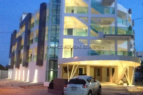 Local comercial 3400 m2 en Pattaya, Tailandia № 213132 - foto 17