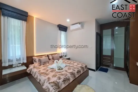 Casa de 4 dormitorios en Pattaya, Tailandia № 213131 - foto 19