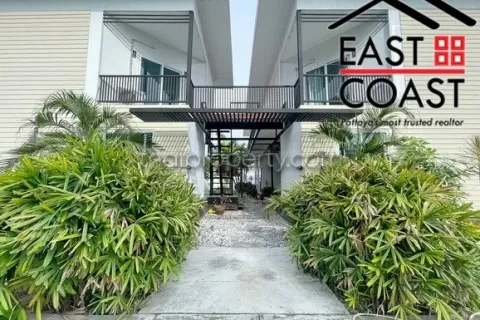 Casa de 5 dormitorios en Pattaya, Tailandia № 213135 - foto 5