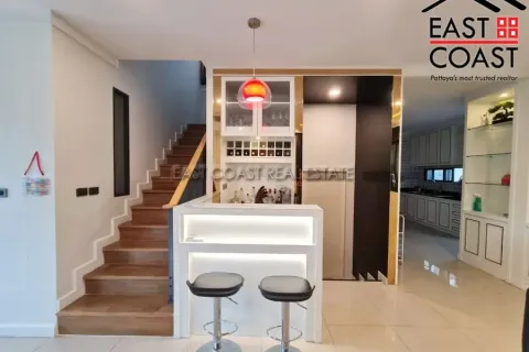 Casa de 3 dormitorios en Pattaya, Tailandia № 213134 - foto 9