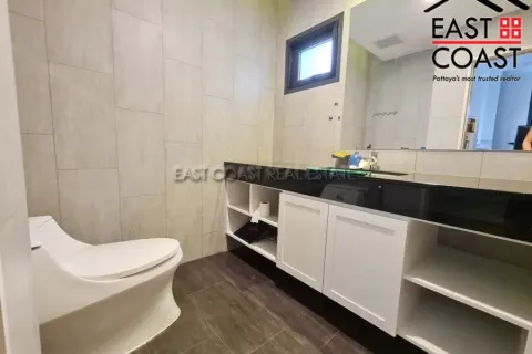Casa de 3 dormitorios en Pattaya, Tailandia № 213134 - foto 11
