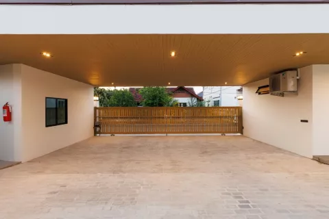House in Chiang Mai, Thailand 4 bedrooms № 140497 - photo 4