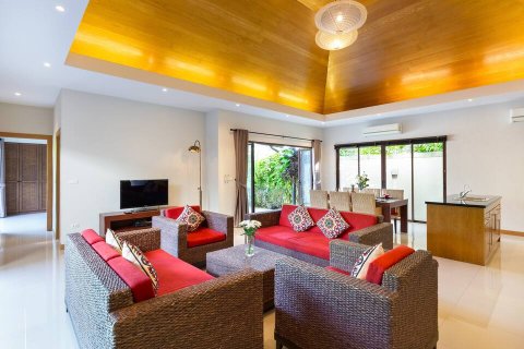 Villa in Pattaya, Thailand 3 bedrooms № 162693 - photo 9