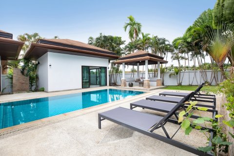 Villa à Pattaya, Thaïlande 4 chambres № 162694 - photo 3