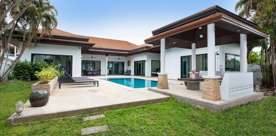 Villa à Pattaya, Thaïlande 4 chambres № 162694