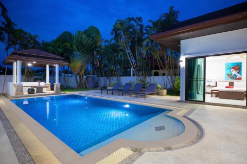 Вилла в Паттайе, Таиланд с 4 спальнями  № 162694 - фото 5