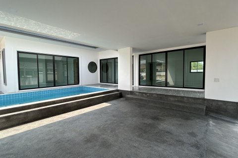 Дом в Хуа Хине, Таиланд с 3 спальнями  № 142702 - фото 2