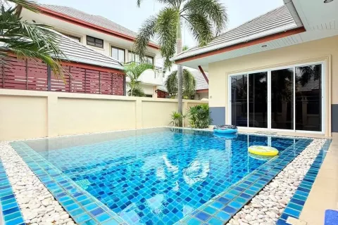 Villa in Pattaya, Thailand 2 bedrooms № 142738 - photo 2