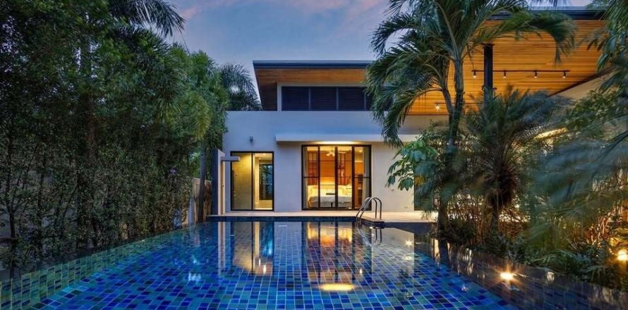 Villa à Phuket, Thaïlande 4 chambres № 137132