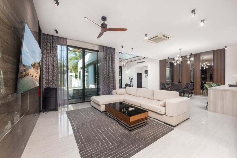 Villa à Phuket, Thaïlande 4 chambres № 137132 - photo 9