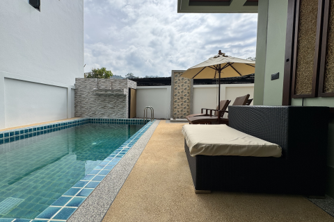 Villa in Kathu, Thailand 4 bedrooms № 149183 - photo 2