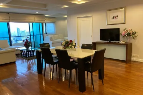 Condo à Sathon, Bangkok, Thaïlande, 3 chambres № 149184 - photo 2