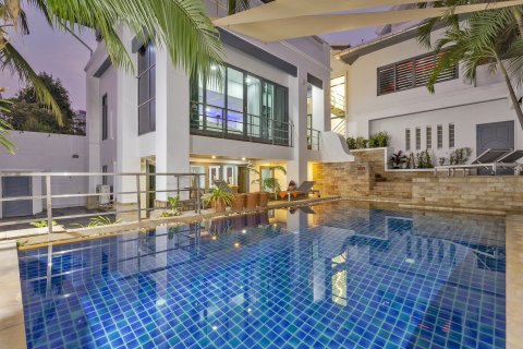 Villa à Pattaya, Thaïlande 5 chambres № 191310