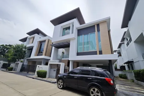 House in Bueng Kum, Bangkok, Thailand 3 bedrooms № 158523 - photo 25