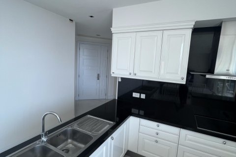 Condo in Watthana, Bangkok, Thailand, 2 bedrooms  № 158521 - photo 6