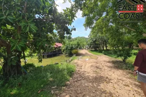 Terreno en Pattaya, Tailandia № 213901 - foto 8