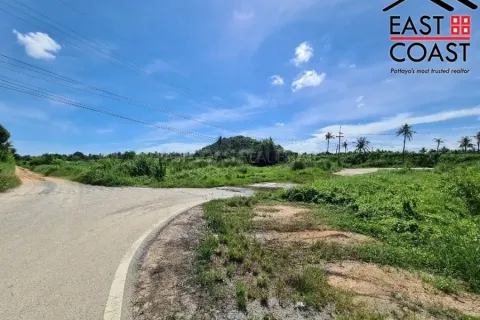Terreno en Pattaya, Tailandia № 213901 - foto 10
