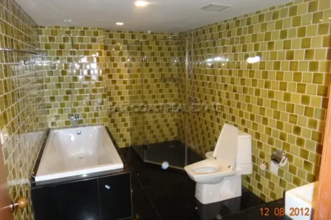 Condominio de 2 dormitorios en Pattaya, Tailandia № 213905 - foto 5