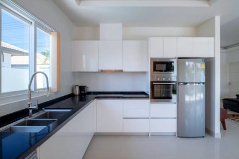 Villa in Hua Hin, Thailand 3 bedrooms № 159946 - photo 5