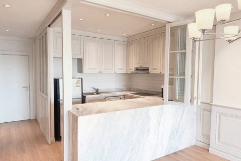 Condo in Bangkok, Thailand, 1 bedroom  № 159950 - photo 3