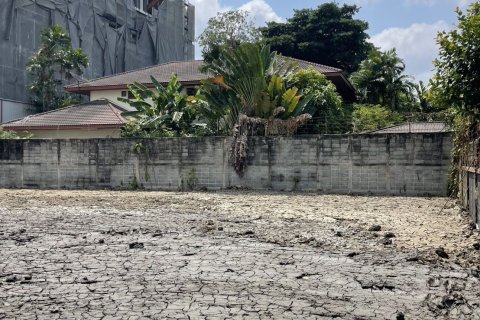 Земельный участок в Пхракханонге, Бангкок, Таиланд 784м2  № 152952 - фото 6