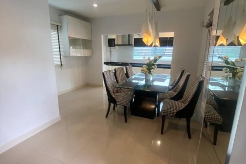 Maison à Saphan Sung, Bangkok, Thaïlande 3 chambres № 152950 - photo 6