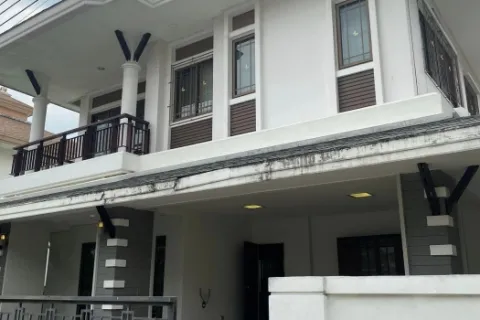 House in Nonthaburi, Thailand 4 bedrooms № 219147