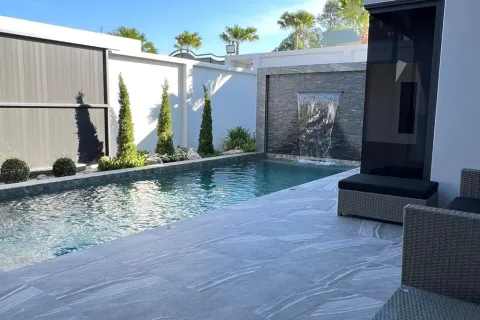 Casa de 5 dormitorios en Pattaya, Tailandia № 211183 - foto 17