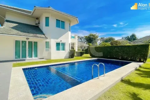 Maison à Pattaya, Thaïlande 4 chambres № 211188
