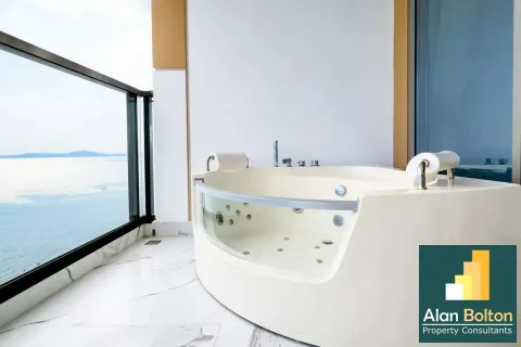 Condominio de 2 dormitorios en Jomtien Beach, Pattaya, Tailandia № 210801 - foto 5