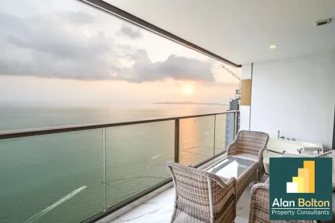 Condominio de 2 dormitorios en Jomtien Beach, Pattaya, Tailandia № 210801 - foto 12