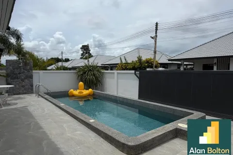 Casa de 3 dormitorios en Pattaya, Tailandia № 210798 - foto 4