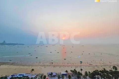 Condominio de 2 dormitorios en Pattaya, Tailandia № 210799 - foto 3