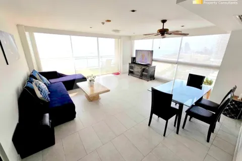 Condominio de 2 dormitorios en Pattaya, Tailandia № 210799 - foto 7
