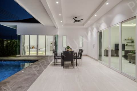 Villa in Hua Hin, Thailand 3 bedrooms № 194861 - photo 9