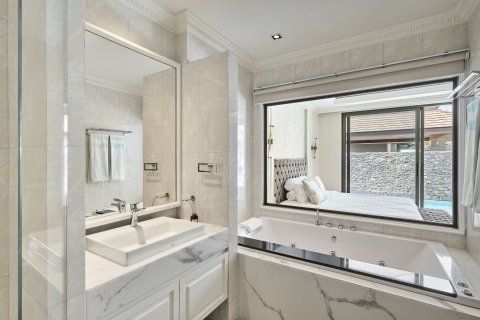 Villa in Phuket, Thailand 3 bedrooms № 161761 - photo 29
